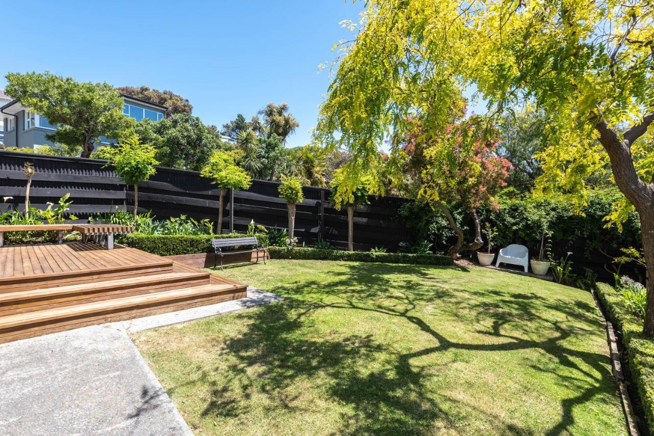 Retro Living - Lush Garden Apartment Christchurch Exterior photo